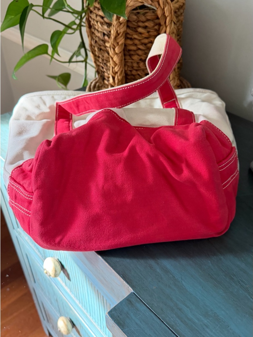 Lands’ End red tote bag with lots of flaws but priced to sell. - Picture 3 of 5